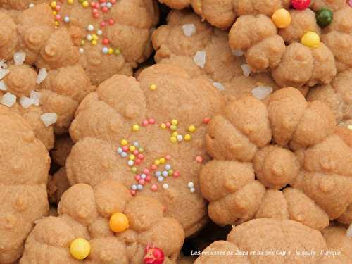 Sablés chocolatés à la presse à biscuits - Les recettes de Zaza .