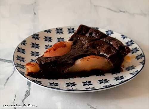 Tarte moelleuse chocolat et poires - Les recettes de Zaza .