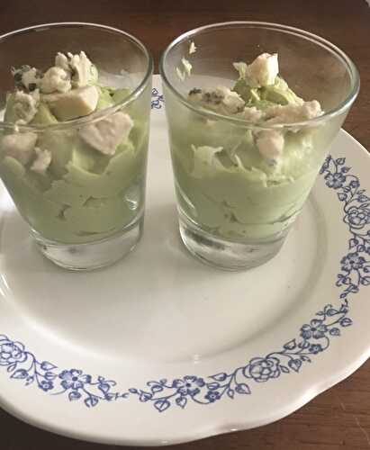 Mousse d'avocats et roquefort