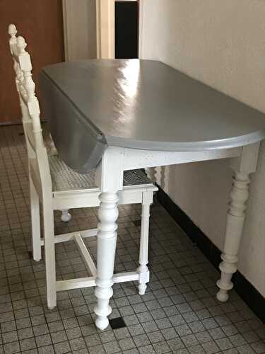 Relooking d'une table Louis Philippe