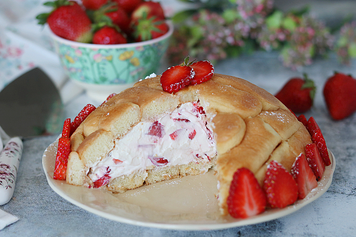 Charlotte aux fraises Recette facile