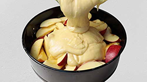 Gâteau au yaourt aux pommes avec 2 oeufs : Recettes Faciles