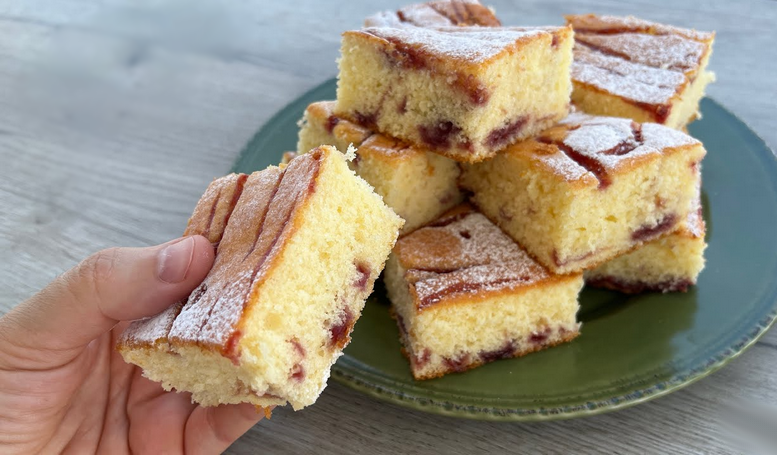 Gâteau au yaourt et confiture - Recette Mixte