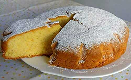 Gâteau au yaourt moelleux et léger - Recette Rapide - Recette Mixte