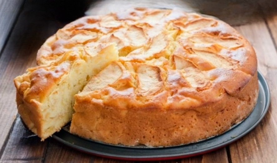 Gâteau aux pommes moelleux de Cyril Lignac - Recette Mixte