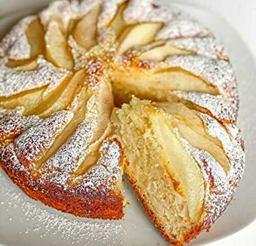 Gâteau Fondant aux Poires - Gâteau Facile et Rapide - Recette Mixte