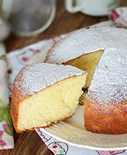 Gateau yaourt grec moelleux - Gâteau Pâtisserie - Recette Mixte ©