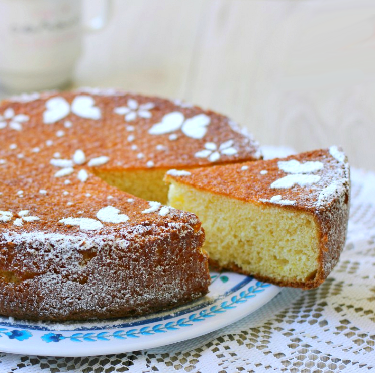 La recette facile : Gâteau au yaourt 7 pots - Recette Mixte