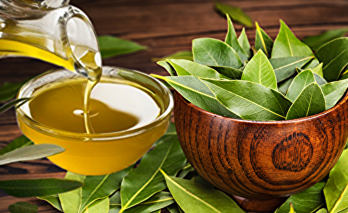 On sait que la combinaison d’huile d’olive et de feuilles de laurier crée un puissant remède analgésique naturel.