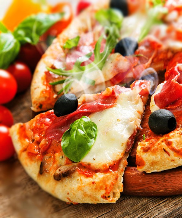 Pizza tomates cerise, mozzarella di buffala et coppa Recette Mixte