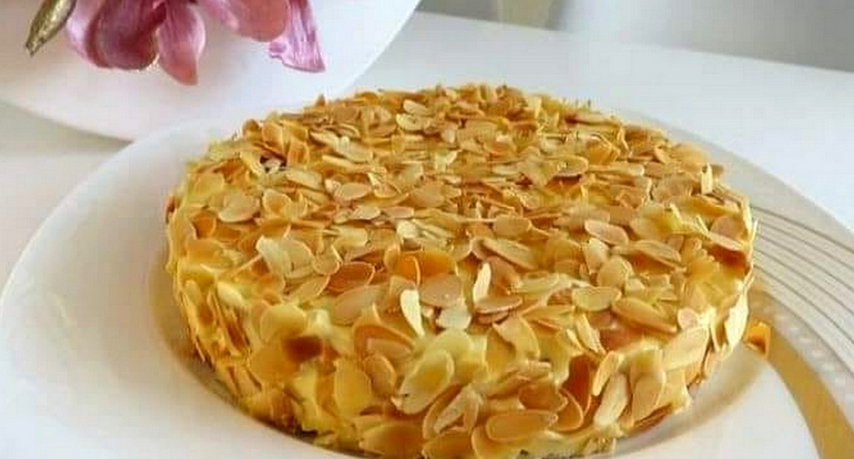 Cake aux amandes et crème vanillée moelleux