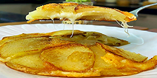Pommes de terre au fromage dorées à la poêle : Une délicieuse