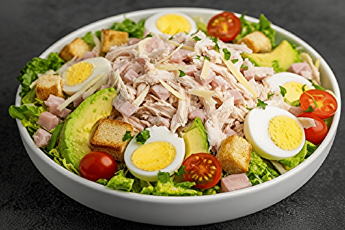 Salade complète fraîche et rapide – Prêt en 15 min