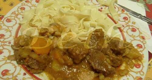 Carne de Vaca Estufada com Legumes e Tagliatelles /  Viande de Veau étouvée  aux Légumes avec des tagliatelles