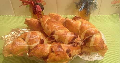 Croissants Recheados com Créme de Ovo e Chocolate  /  Croissants Fourré à la Créme d'Oeuf et Chocolat