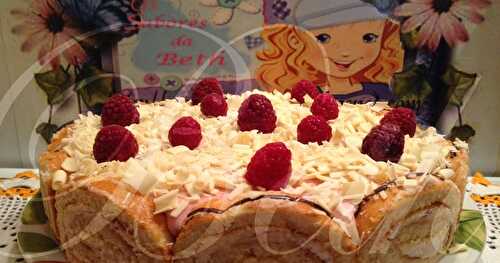 Gâteau Roulé aux Fraises et Crème Framboises / Bolo Rolo de Morangos com  Creme de Framboesas