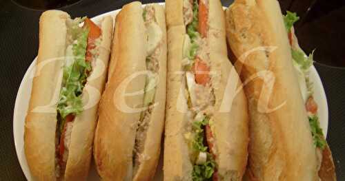 Sandwiches au Thon Crudités  /  Sandwiches de Atum e Salada