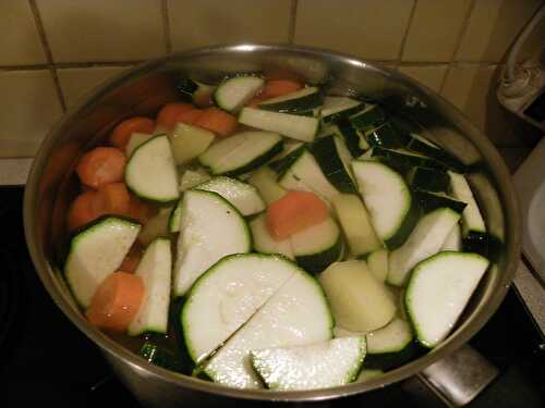 Boulettes de légumes( courgette, pommes de terre, carottes)