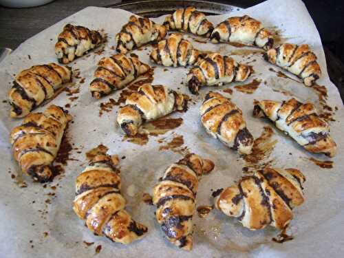 Mini-croissant apéritif à la tapenade