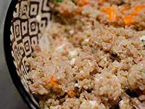 Salade de quinoa  aux carotte thon olives vertes et fêta