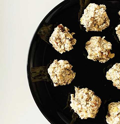 Boules d'énergie à la banane et aux amandes