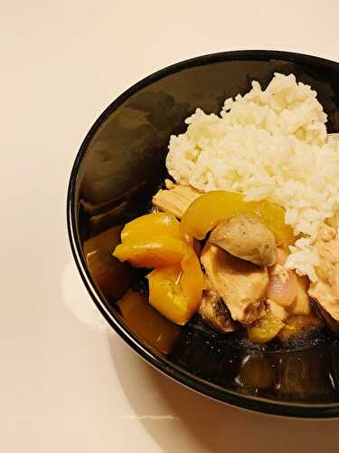 Poulet à la pêche et mangue