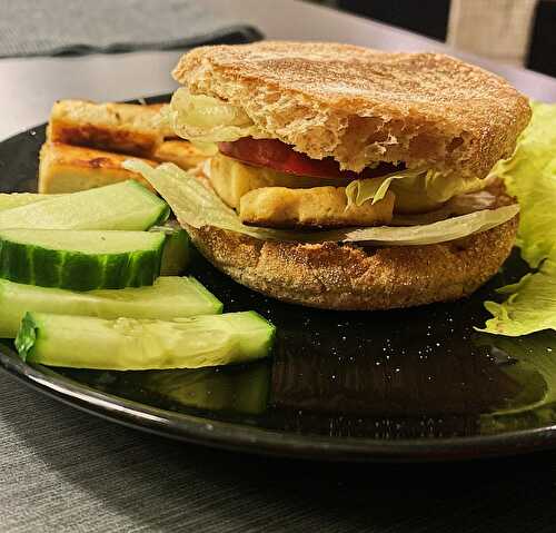 Sandwich de tofu grillé