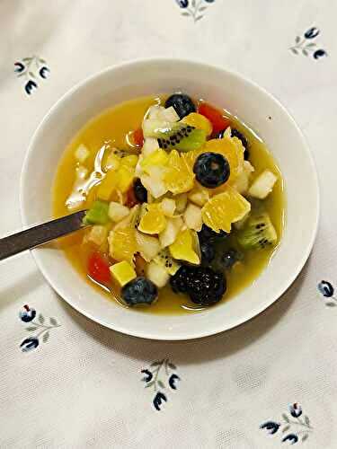 Salade de fruits à la clémentine, kiwis et bleuets