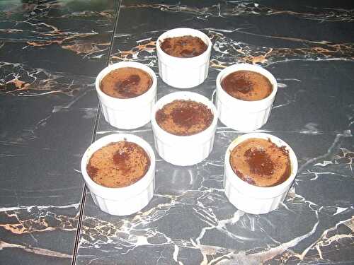 PETITS POTS DE CREME AU CHOCOLAT