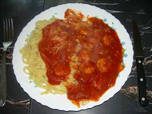 TAGLIATELLES AUX PETITES GAMBAS ET SAUCE TOMATE