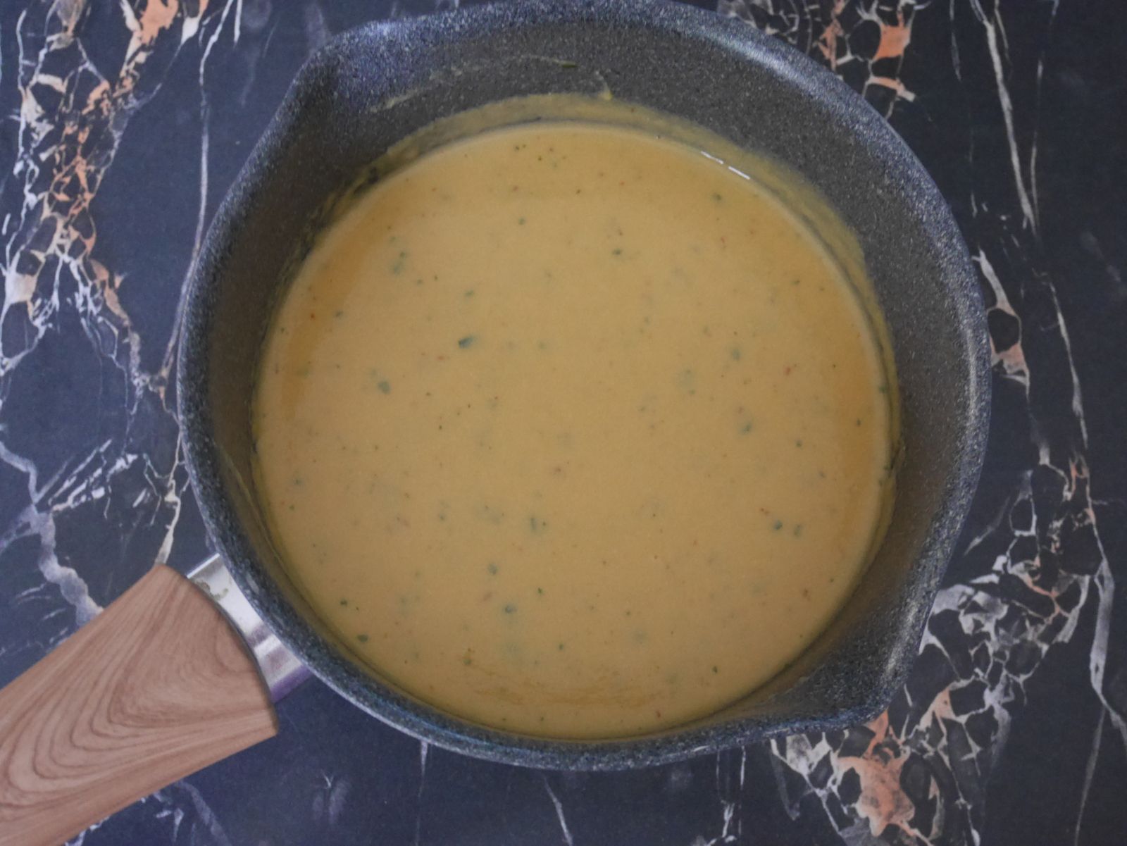 SOUPE DE COURGE ET POIREAUX