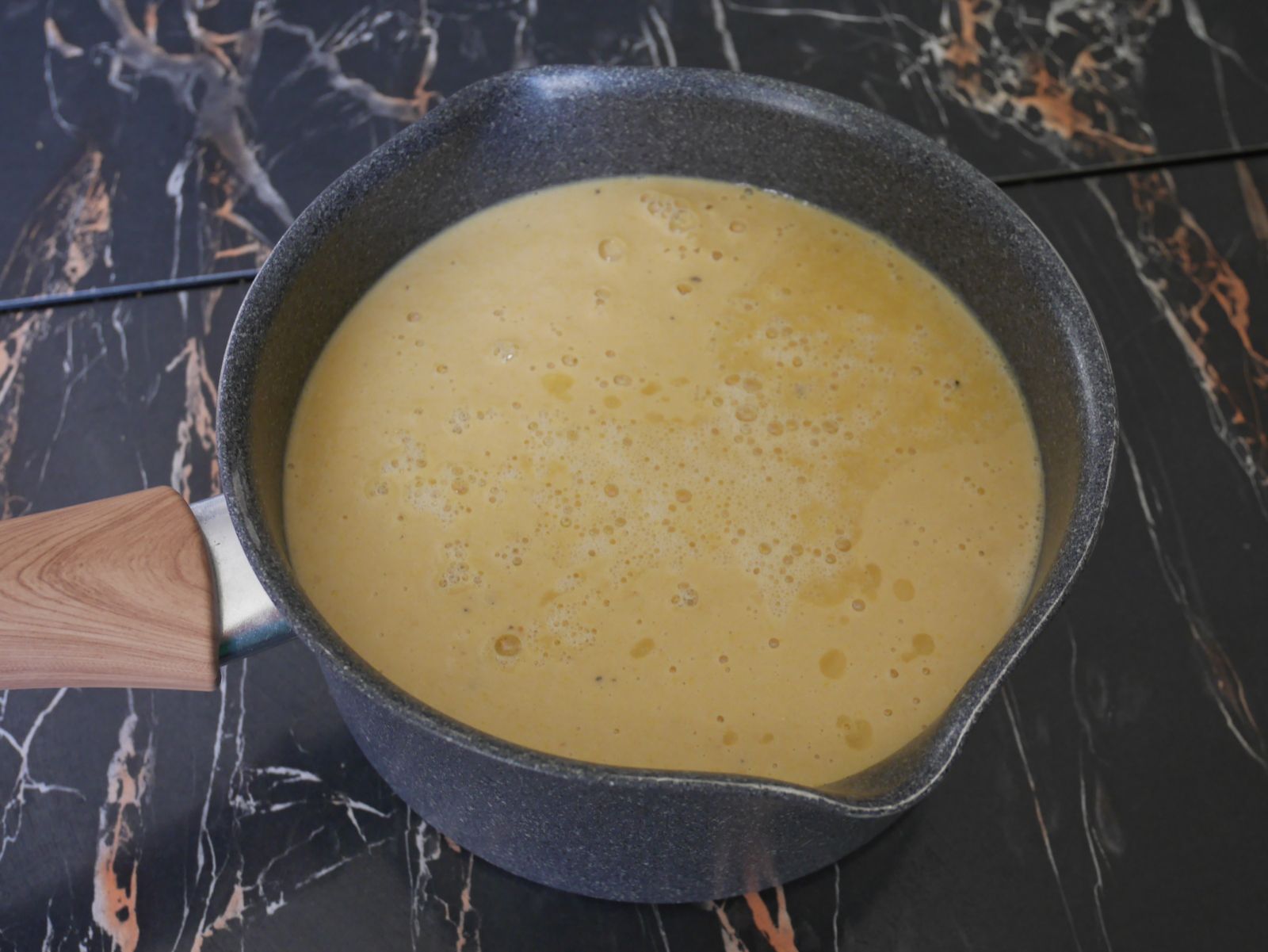 SOUPE D’ENDIVES AU MONBAZILLAC ET FOIE GRAS