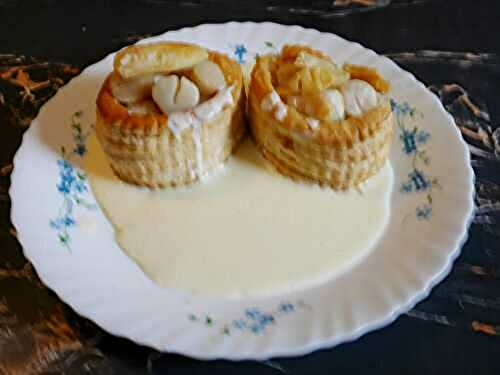 VOL AU VENT AUX NOIX DE ST-JACQUES SAUCE CHAMPAGNE