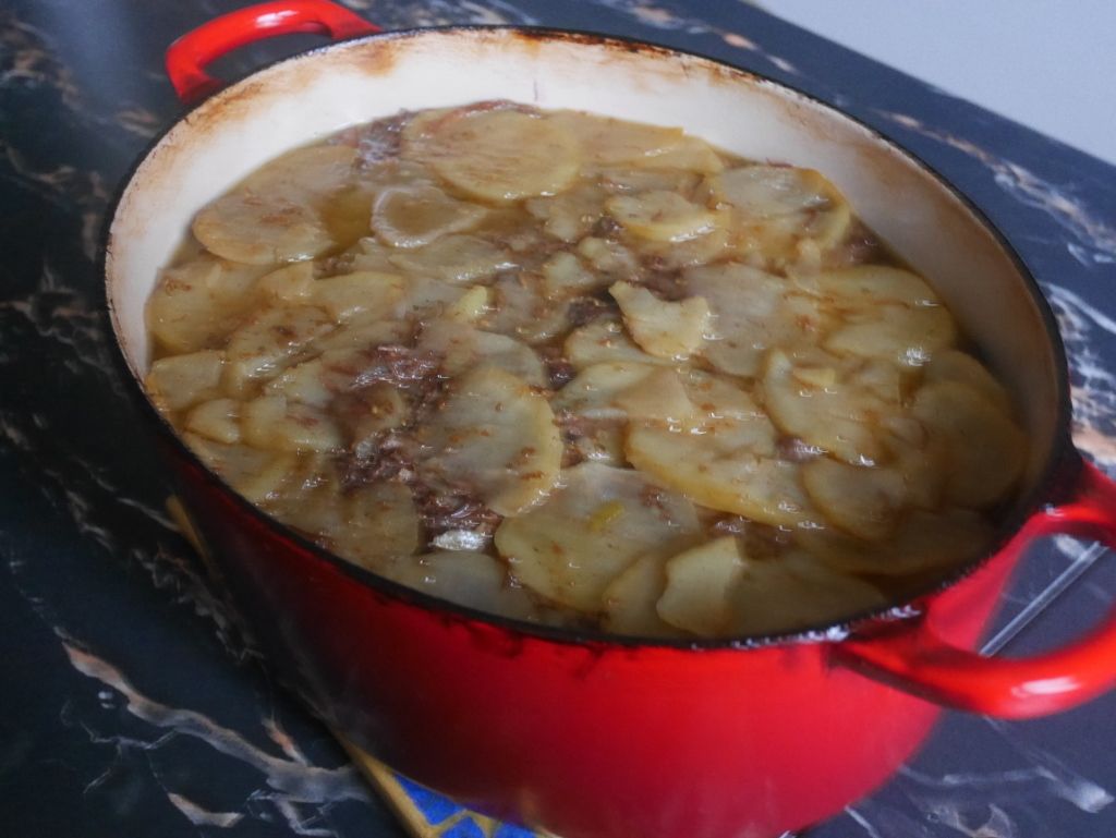 BAECKEOFFE DE CANARD AUX EPICES DE NOEL  ET FRUITS SECS