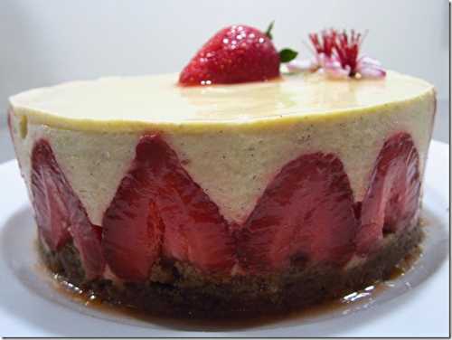 Bavarois à la rhubarbe et aux fraises Mara des bois