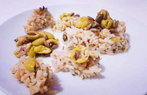 Accompagnement riz aux olives et graines de courge - Lily Gourmandises
