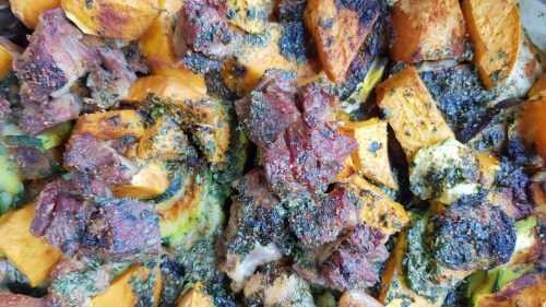 Veau aux patates douces, courgettes et aubergines