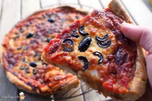 Pizza de Halloween - YopYop - Apprendre la cuisine amusante