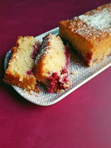 Cake aux framboises et au citron