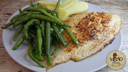 Sole avec des haricots verts sautés à l'ail et ses pommes de terre