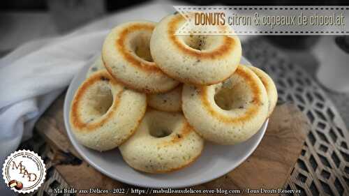 Donuts au citron et copeaux de chocolat