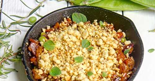 Mon crumble de petits pois/ carottes à la poêle