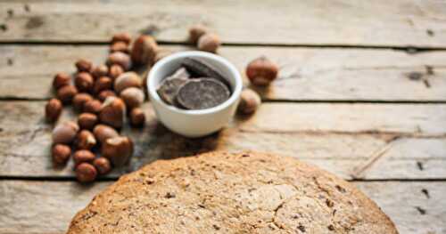 Mon financier géant noisettes et chocolat