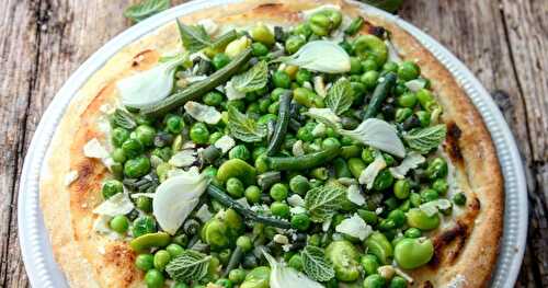 Notre pizza aux légumes verts (recette à 4 mains)