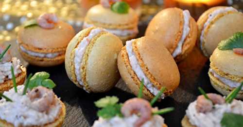 Apéro festif : macarons "Spicy & Curry" à la mousse de crevettes roses et grises {avec Prêtàgarnir !}