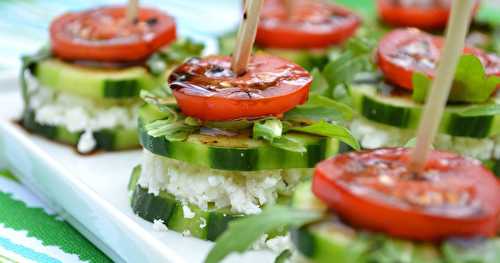 Bouchées de concombre à la feta, vinaigrette balsamique