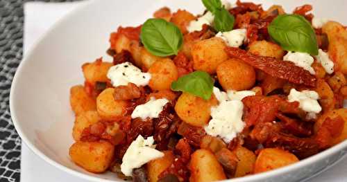 Gnocchi alla Sorrentina... à ma façon : aux aubergines, tomates séchées et mozzarella di buffala...