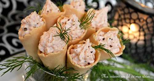 Menu Noël : minis cônes à la mousse de saumon fumé {avec Prêtàgarnir !}