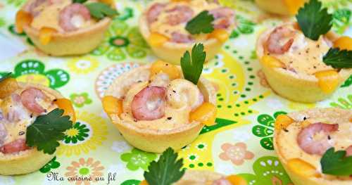 Petites quiches apéritives aux crevettes grises, sauce cheddar et paprika