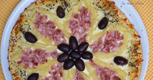 Pizza Hawaï (ananas, jambon, olives)